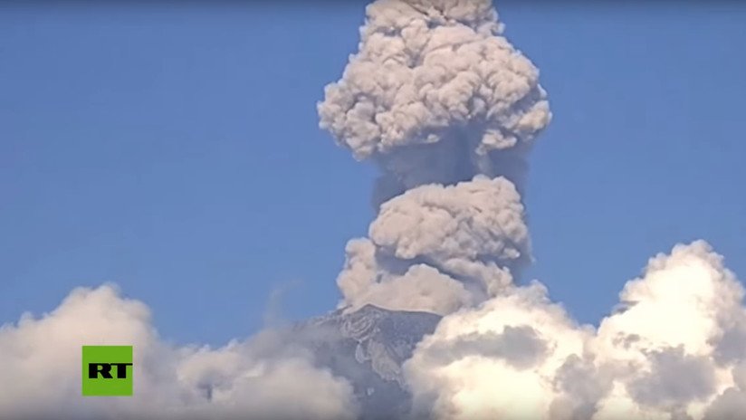 VIDEO: El volcán mexicano Popocatépetl registra cuatro nuevas erupciones