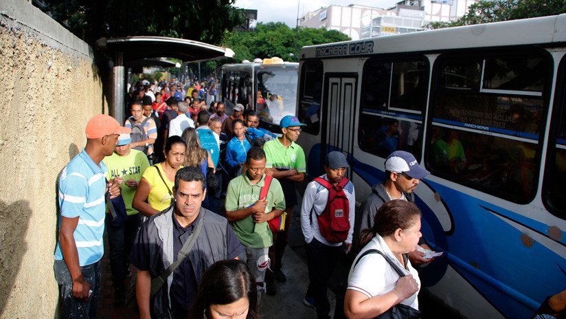 El Gobierno venezolano anuncia la recuperación total del servicio eléctrico en la mayoría de Estados del país