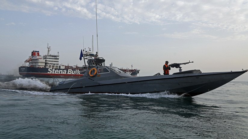 Reportan que Londres ha ordenado a un buque de guerra escoltar a las embarcaciones de bandera británica en el estrecho de Ormuz
