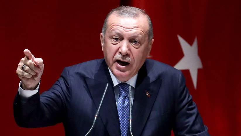 Enfrentar enemigos y desafiar a sus rivales: el camino de Erdogan para erigirse como el 'sultán' de la Umma