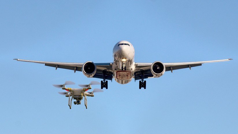 Un dron casi impacta con un avión con 186 pasajeros a bordo
