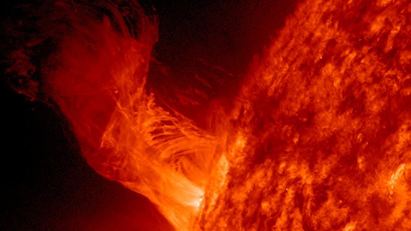 ¿Cómo nace un 'tsunami solar'? : Científicos resuelven  uno de los mayores misterios del Sol (GIF)