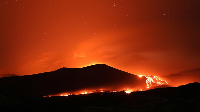 VIDEO, FOTOS: Vuelve a entrar en erupción el Etna, el volcán activo más grande de Europa
