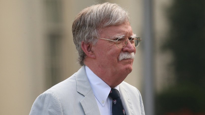Bolton afirma que EE.UU. prolongará 90 días las excepciones a las sanciones contra Irán