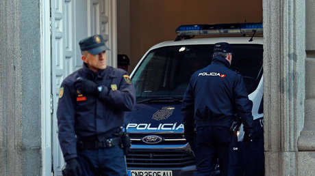 La drogó, la metió en la bañera y la cortó: mujer intenta asesinar a novia de su expareja simulando un suicidio