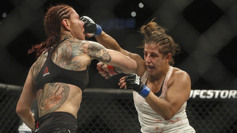 "¡Podía ver mi cráneo!": una excampeona de UFC sufre una profunda herida en el rostro durante un combate (FOTO)