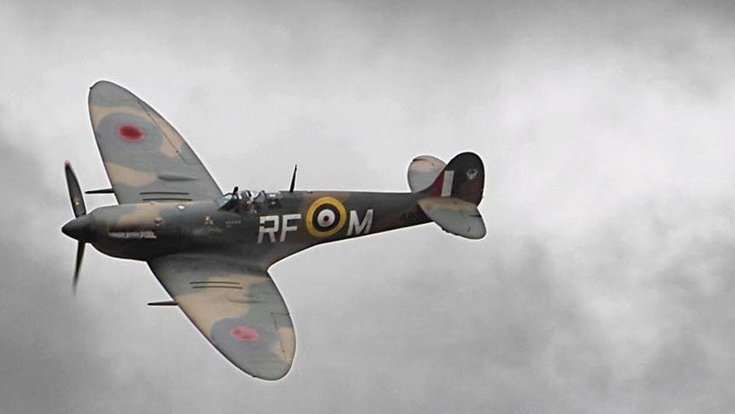 Dos pilotos intentarán volar por todo el mundo por primera vez en un caza Spitfire de la época de la II Guerra Mundial