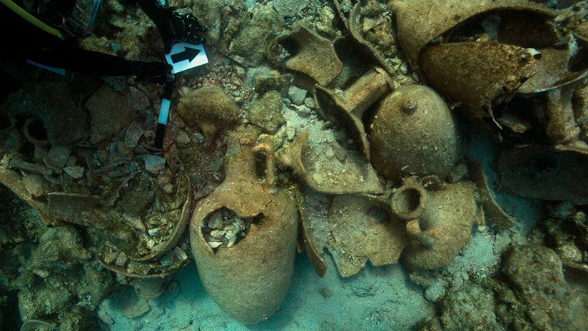 FOTOS: Encuentran restos de un colosal barco de hace más de 2.000 años en el fondo del mar Egeo