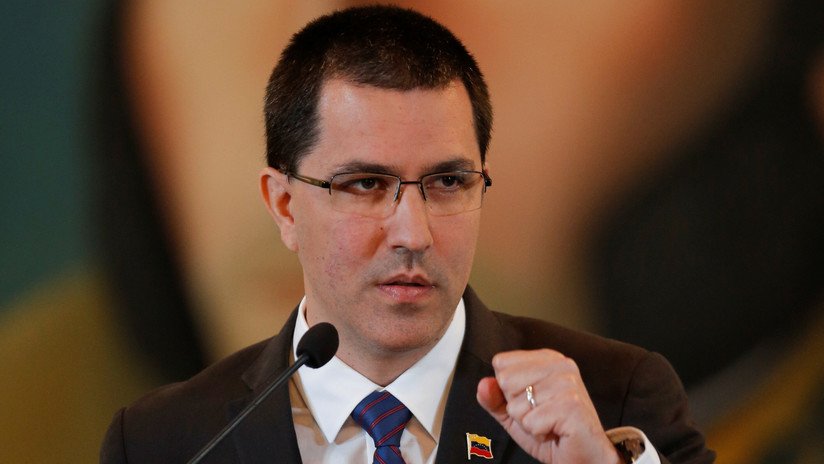 Arreaza critica que el Gobierno de Colombia quiera hablar de Venezuela en la ONU y no de las "masacres" en su país