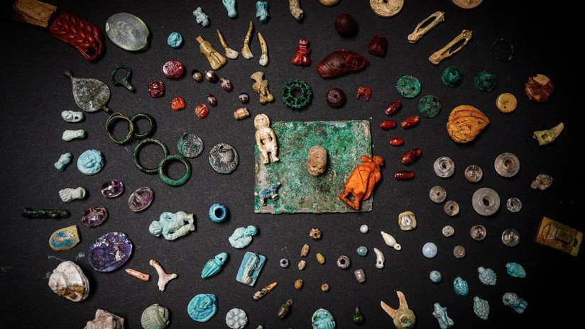 FOTOS: Hallan en las ruinas de Pompeya joyas y adornos que revelan "el mundo femenino" de la antigua Roma