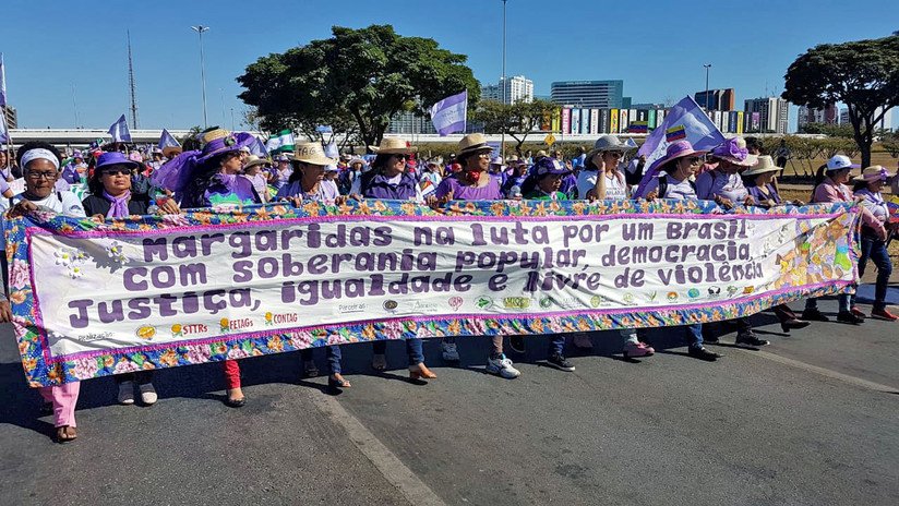 "El gobierno actual no nos representa": Miles de mujeres marchan en Brasilia contra Bolsonaro (FOTOS, VIDEO)