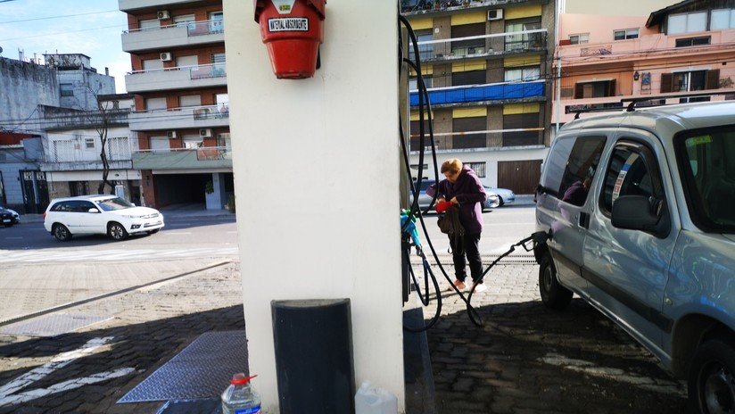 El culebrón del congelamiento de precios de combustibles en Argentina