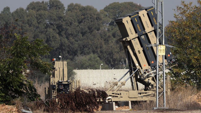 El sistema de defensa israelí Cúpula de Hierro intercepta un cohete lanzado desde Gaza