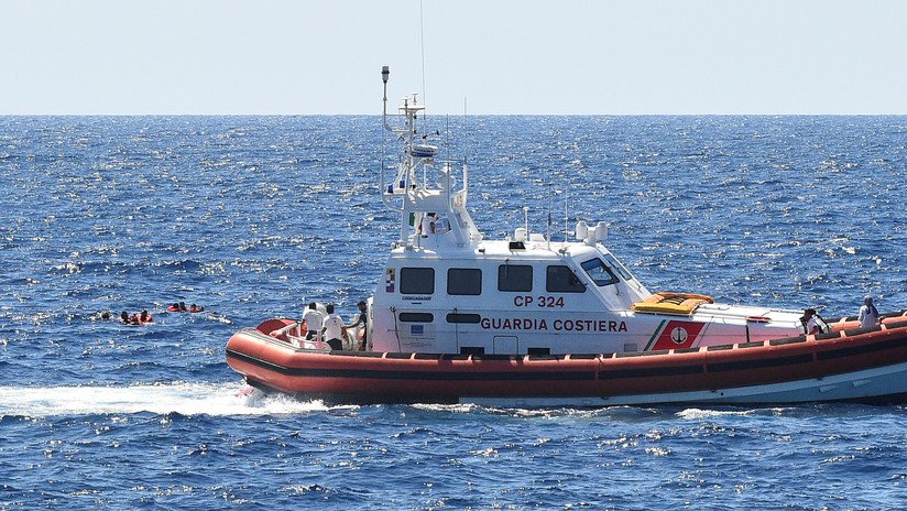 España envía un buque de la Armada para trasladar a los migrantes del Open Arms hasta Mallorca
