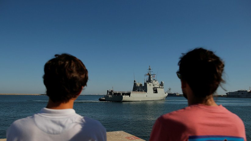 La Fiscalía italiana ordena la incautación del barco de rescate Open Arms y el desembarco inmediato de los migrantes