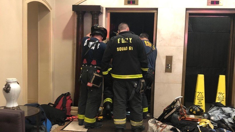 VIDEO: Muere aplastado por un ascensor en un lujoso edificio de Manhattan delante de otros inquilinos