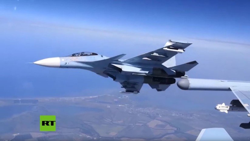 VIDEO: Pilotos rusos se entrenan a bordo de cazas Su-30SM en los cielos de Crimea