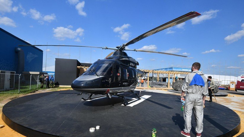 Rusia presenta un helicóptero del estilo de los coches presidenciales Aurus en MAKS-2019