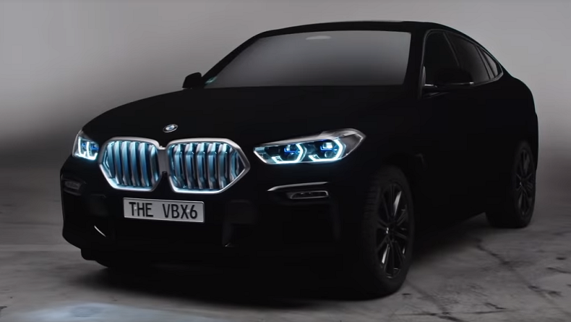 VIDEO: BMW presenta el auto más negro del mundo que absorbe la luz