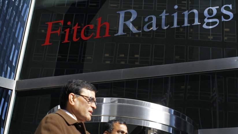 La agencia Fitch rebaja la calificación de Argentina a 'default restringido'