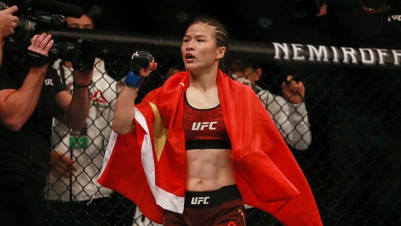 VIDEO: Pasa a la historia de la UFC como la primera campeona china y lo hace con un nocaut en 42 segundos