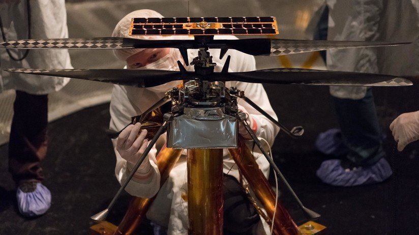 "La primera aeronave que viajará a Marte": La NASA muestra imágenes de su helicóptero 'marciano' unido al nuevo 'rover' (FOTO)