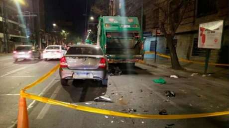 Le amputan una pierna a un recolector de residuos tras haber sido embestido por un auto en Argentina (VIDEO, FOTOS)