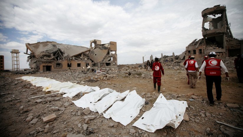 Cruz Roja: Al menos 100 muertos por un ataque de la coalición liderada por Riad contra una prisión yemení