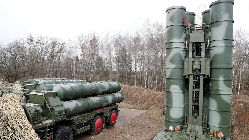 Canciller turco: Ankara está lista para comprar más sistemas antimisiles rusos S-400 si EE.UU. le rechaza los Patriot