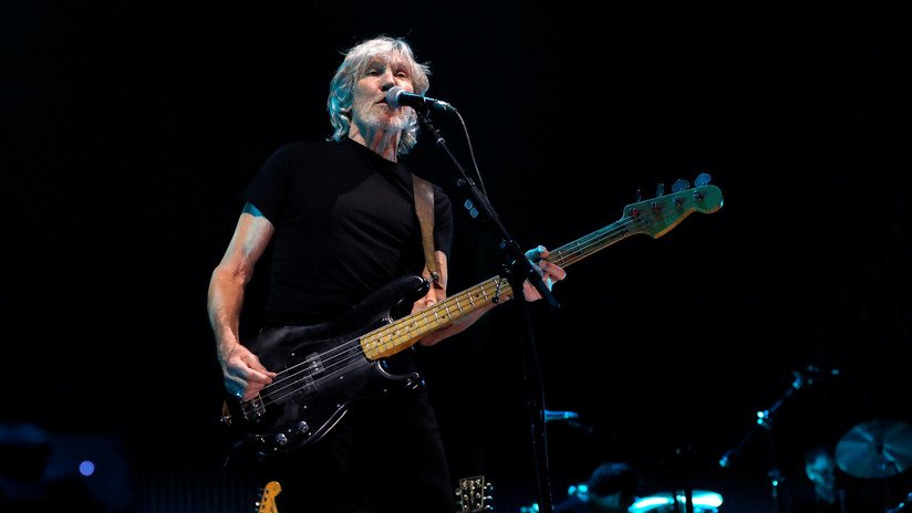 VIDEO: Roger Waters de Pink Floyd canta en apoyo a Assange ante el Ministerio británico de Interior