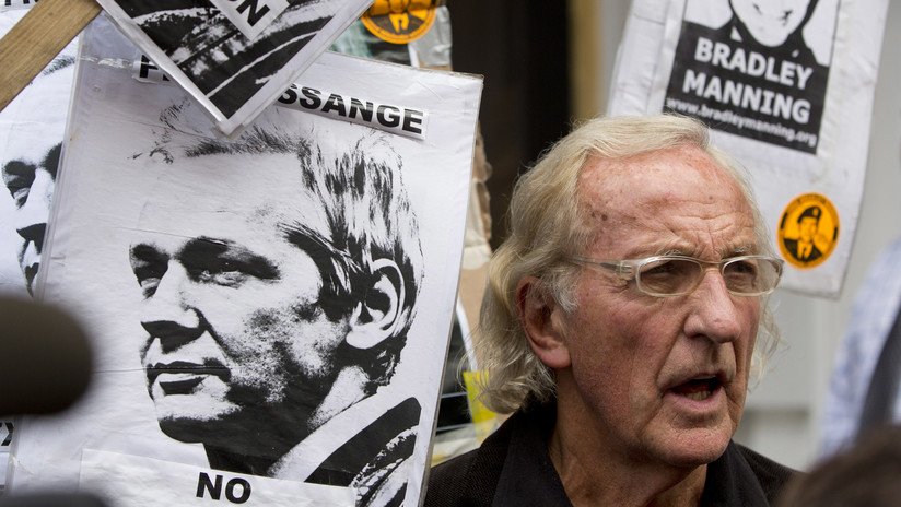 "Estamos en peligro": John Pilger lanza una advertencia sobre la situación de Assange