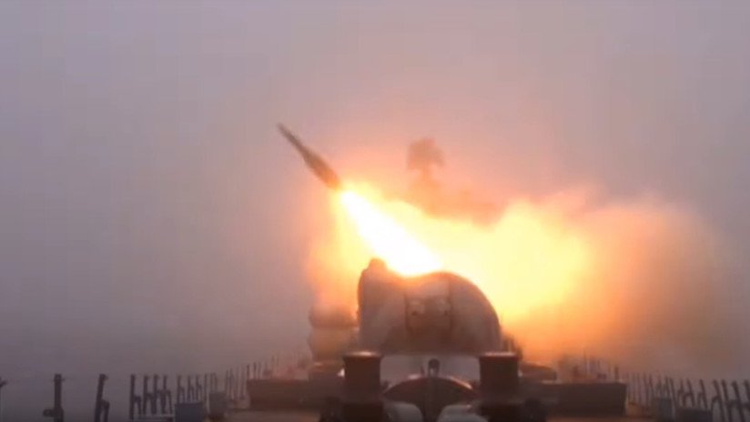 VIDEO: Buques de guerra rusos lanzan misiles durante simulacros en el Lejano Oriente
