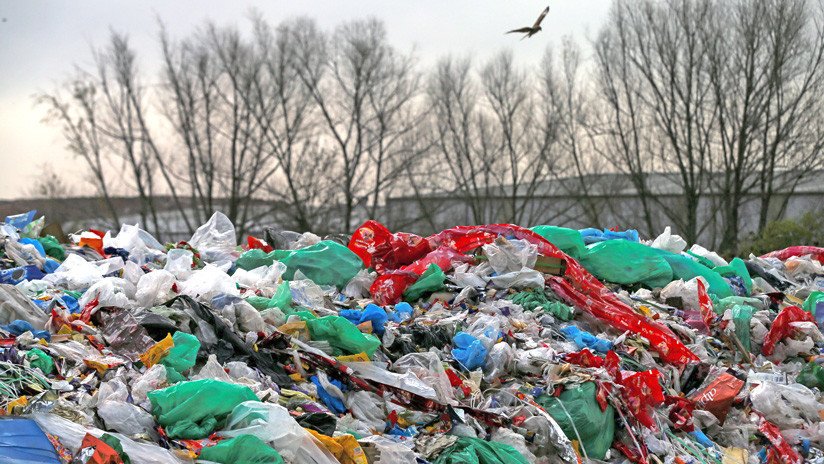 La polémica en torno a la importación de 'basura' que despertó un decreto de Mauricio Macri