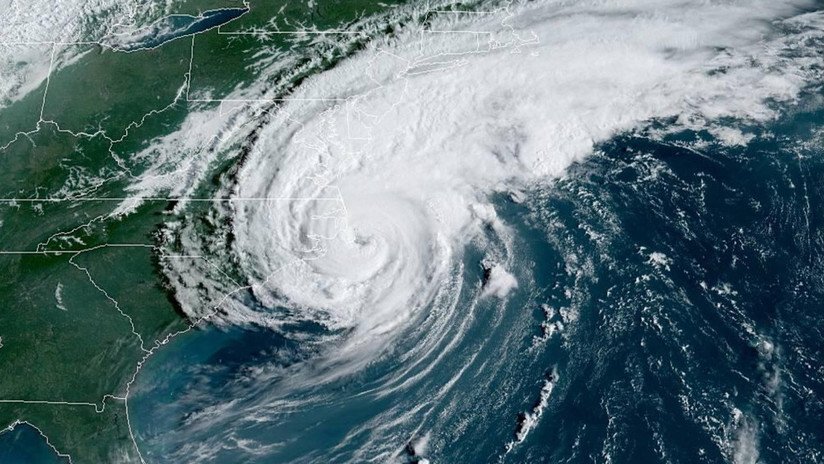 El huracán Dorian toca tierra en las costas de Carolina del Norte