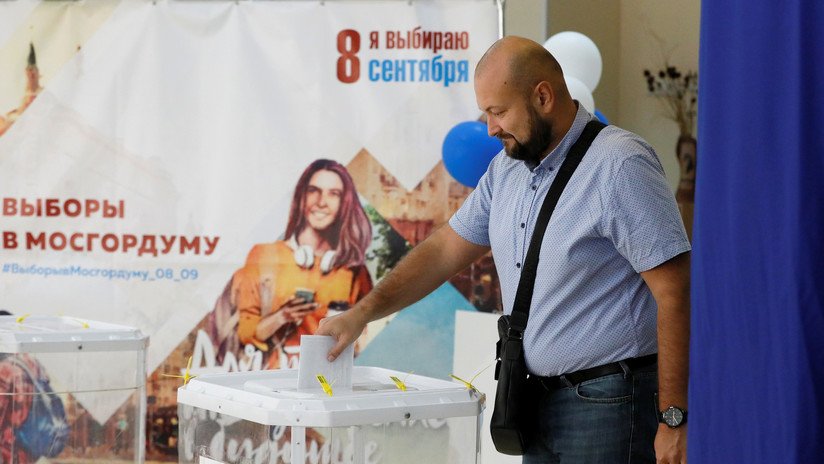 Rusia celebra elecciones locales tras semanas de protestas en Moscú