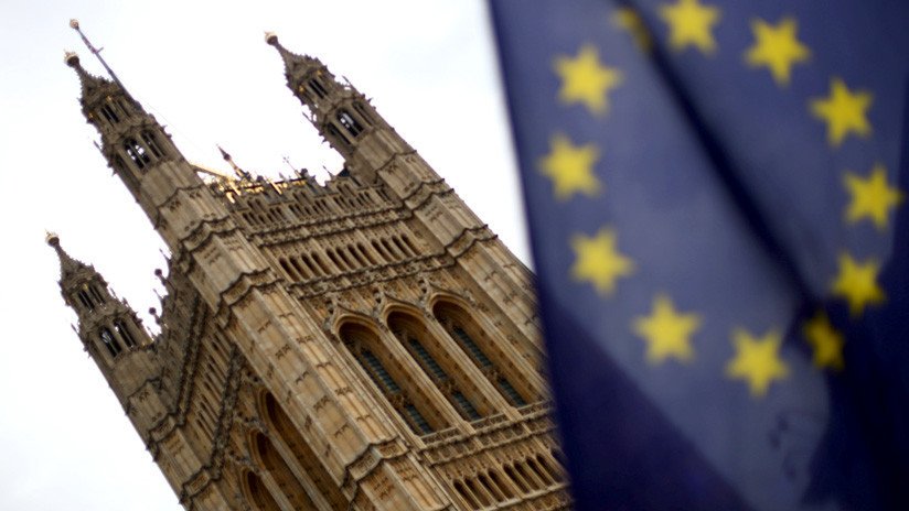 La Cámara de los Comunes vota a favor de que el Gobierno británico revele el plan de un Brexit sin acuerdo