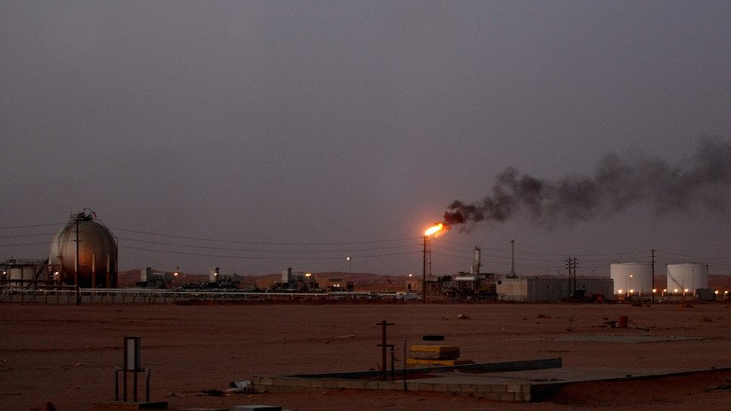 Las instalaciones petroleras de Arabia Saudita, entre los objetivos de los rebeldes hutíes de Yemen