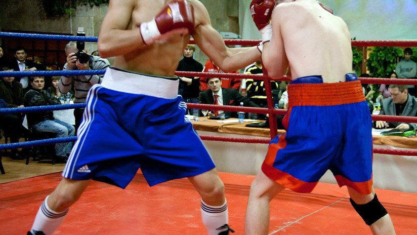 VIDEO, FOTO: Muere un boxeador búlgaro que peleaba con la licencia de su primo