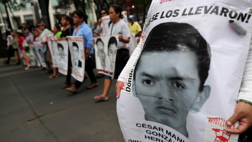 Autoridades mexicanas buscan restos de normalistas de Ayotzinapa en otro vertedero