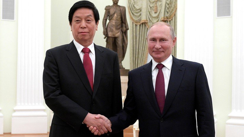 Presidente del Parlamento chino: "Rusia y China no se dejarán llevar por las trampas de EE.UU."