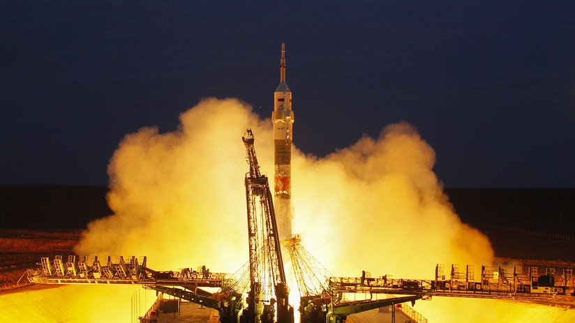 FOTO: Captan desde el espacio una espectacular instantánea del cohete ruso Soyuz FG camino a la EEI