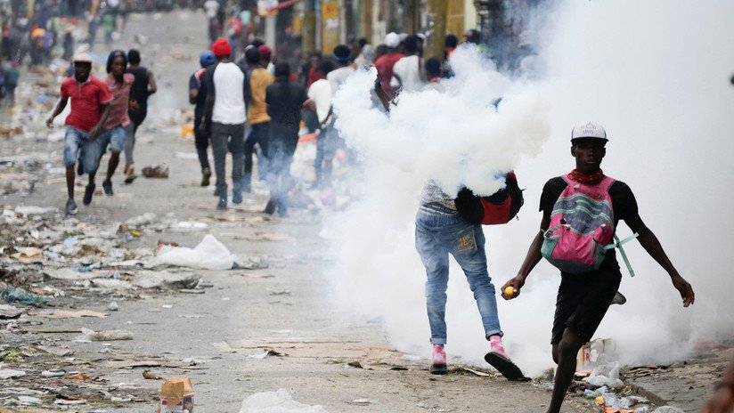 Así se viven las violentas protestas antigubernamentales que sacuden la capital de Haití
