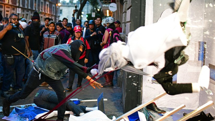 Los ataques de anarquistas en manifestaciones levantan polémica en México, ¿a qué se debe?
