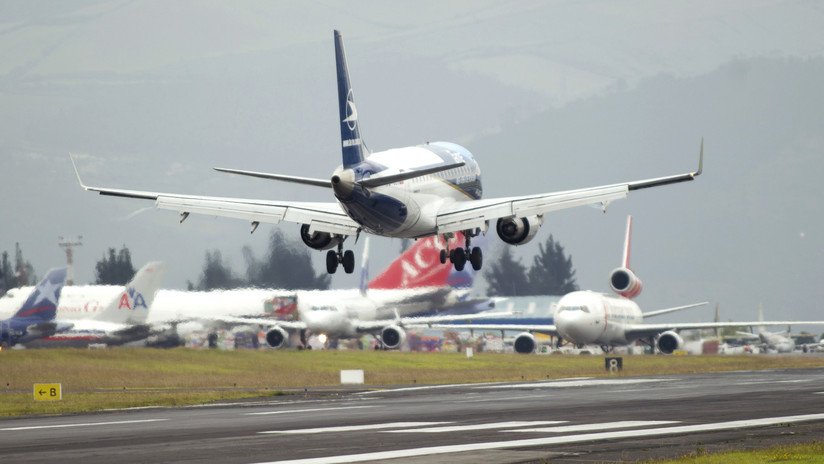 Cancelan vuelos desde y hasta Quito en medio de la crisis política en Ecuador