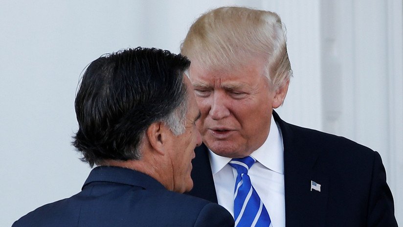 Trump llama "cretino pomposo" al senador Romney por acusarle de "persecución política" contra Biden