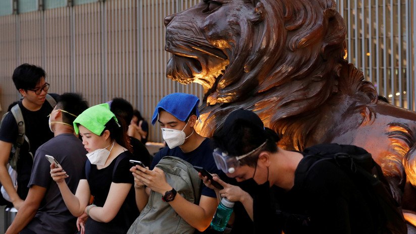 China acusa a Apple de ser "complice" de los manifestanes hongkoneses