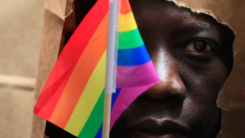 Uganda planea rescatar una ley que impone la pena de muerte para los homosexuales