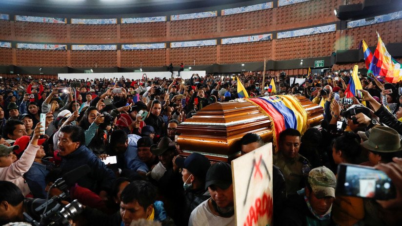 VIDEO: Movimiento indígena de Ecuador rinde homenaje a compañeros que fallecieron durante las protestas