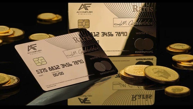 Lanzan la primera tarjeta de pago hecha de oro sólido destinado para quienes "valoran los artículos de lujo"