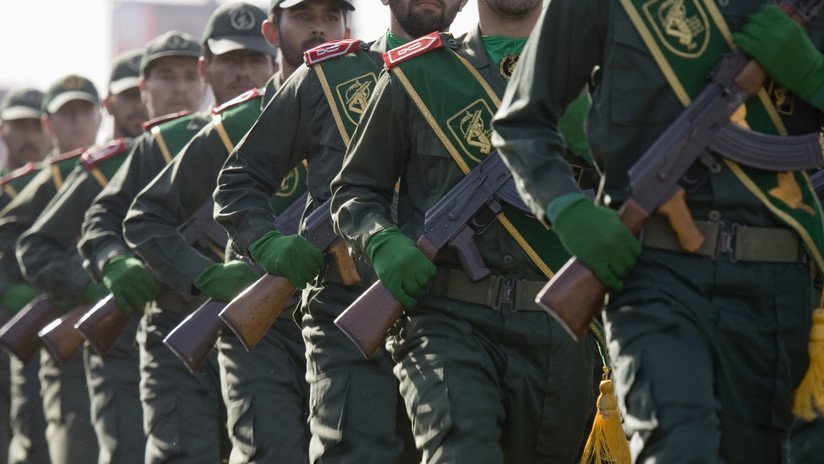 El líder supremo de Irán insta a la Guardia Revolucionaria a crear sus propias armas avanzadas y actualizadas